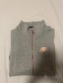 Felpa grigia Nike da donna