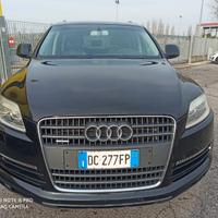 GANCIO TRAINO q7 3000 TDI finanziabile PERMUTE