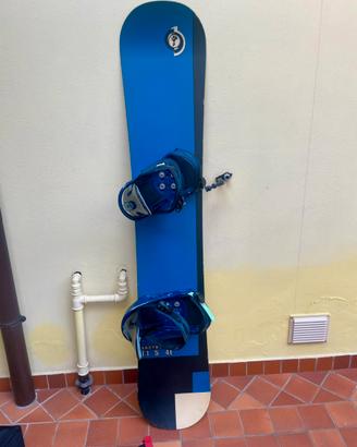 Snowboard Santa Cruz 154cm attacchi Burton