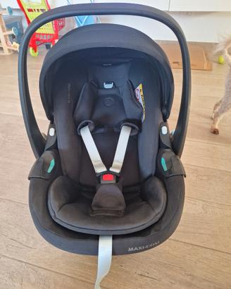 Seggiolino auto maxi cosi pebble 360² + adattatori