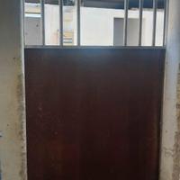 Frontale/porta box in ferro zincato, montata