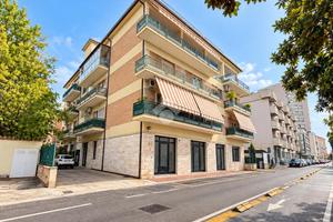 3 LOCALI A GIULIANOVA