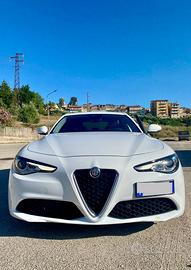 Alfa Giulia 2.2 180cv Super AT8