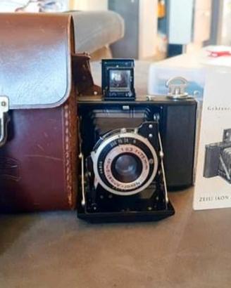 macchina fotografica vintage Zeiss 