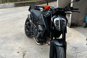 KTM DUKE 890 2021 A2