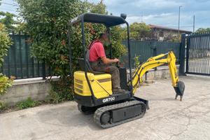 E144 Miniscavatore 8 q Eurodig allargabile