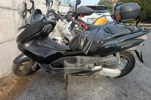 Honda pcx 125 - anno 2011 - pezzi di ricambio