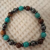 Bracciale con pietre 