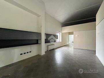 CAPANNONE A BREMBATE DI SOPRA