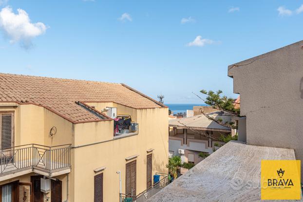 Castellammare del golfo 5 vani e terrazzino