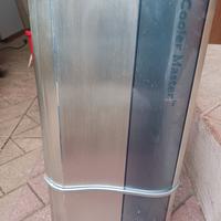 Case ATX vissuti con graffi e parti danneggiate
