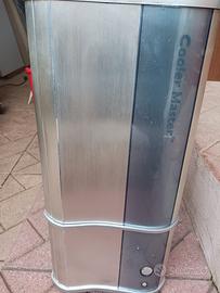 Case ATX vissuti con graffi e parti danneggiate