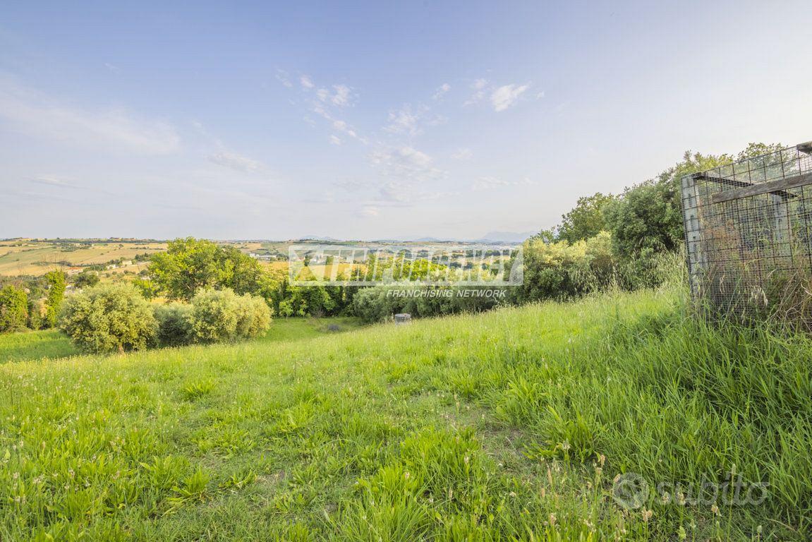 Terreno edificabile panoramico a Corridonia, vicin - Vista 2