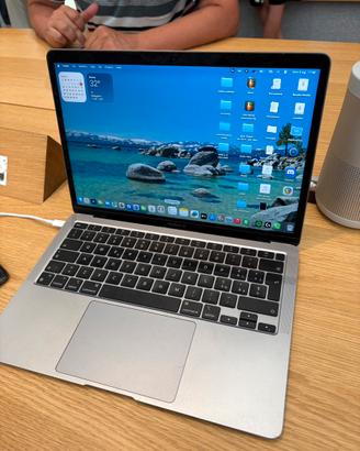 Macbook air M1