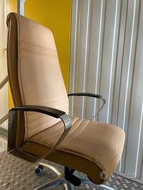 Sedia direzionale vera pelle color champagne