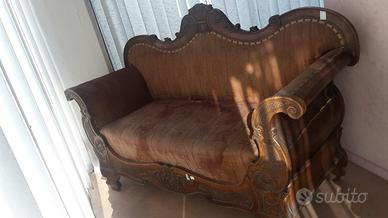 -DIVANO A BARCHETTA  DEL SECONDO QUARTO DELL' 800
