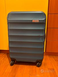 Trolley rigido blu