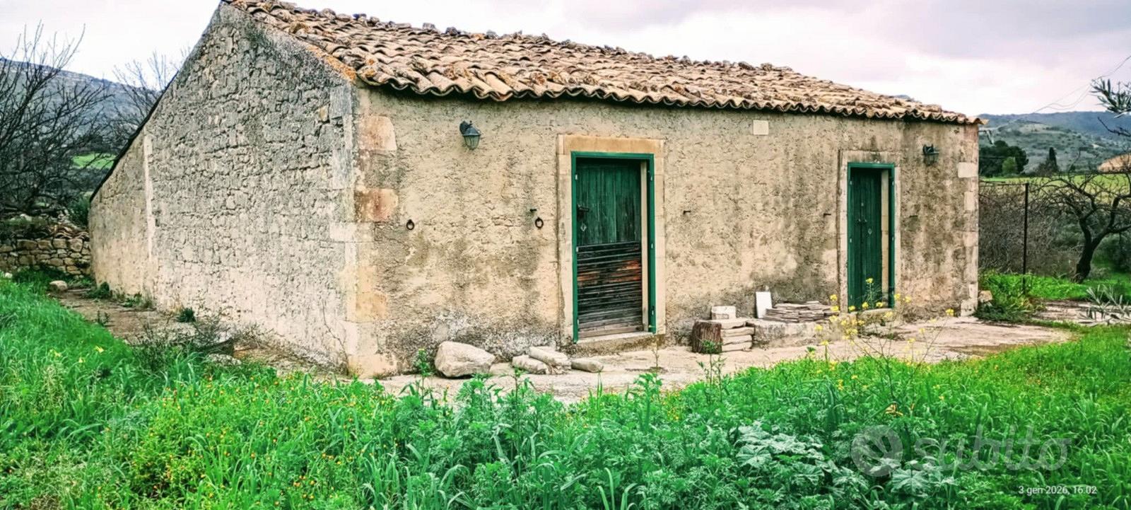 Terreno panoramico unico con casale rustico - Vista 4