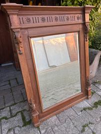 Specchio con cornice in legno