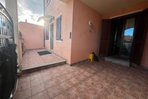 Serdiana. Villetta a schiera con Ingresso Indipen