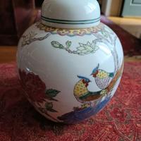 vaso porcellana orientale con decorazioni