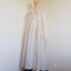 Maxi vestaglia vintage in pizzo bianco peignor