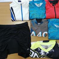 8 ARTICOLI ABBIGLIAMENTO BICI