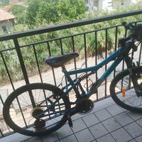 Bicicletta Mountain bike 