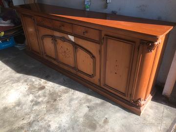 Credenza