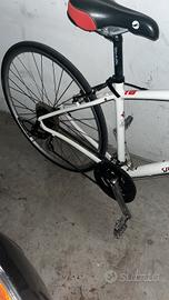 bicicletta ibrida donna Specialized Vita 
