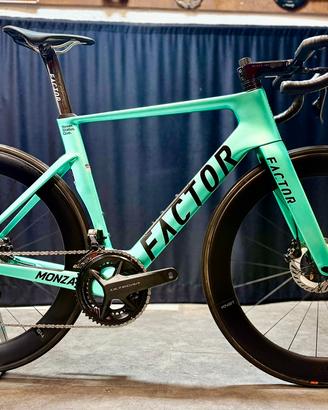 💥 FACTOR MONZA STEEL GREEN GLOSS METALLIC 💥