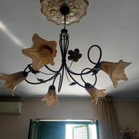 Lampadario in ferro battuto