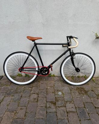 Bici single speed / fixed gear nera custom