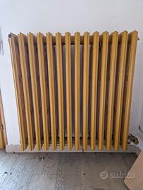 Termosifoni / caloriferi / termoarredo in ghisa