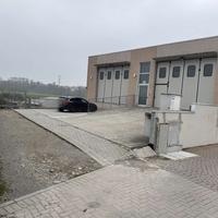 MEDA vendiamo CAPANNONE di recente costruzione