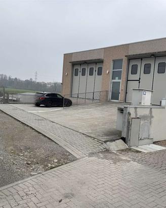 MEDA vendiamo CAPANNONE di recente costruzione