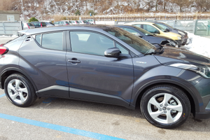 Toyota C-HR 1.8 Hybrid active