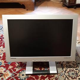 Monitor LCD Samsung SyncMaster 172 W.