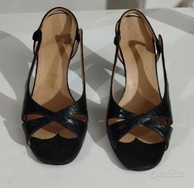 Scarpe in pitone Origine America del Sud