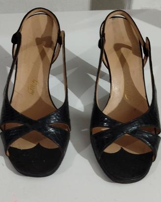 Scarpe in pitone Origine America del Sud