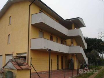 Immobile di 15 m² con 1 locale e box auto a Altopa