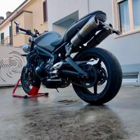 Triumph Street Triple R