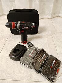 Kit Trapano avvitatore, lampada LED e accessori 