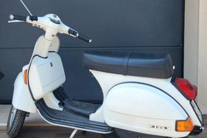 Vespa 125 px