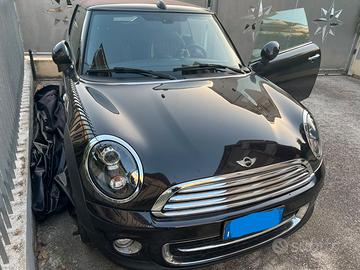 Mini cabrio 2.0 cooper d auto