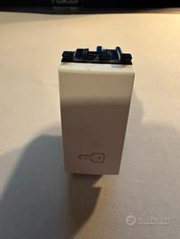 Pulsante apri porta Vimar Arké bianco