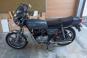 Kawasaki A250Z