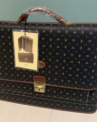 Cartella/valigia Basile in pelle, nuova