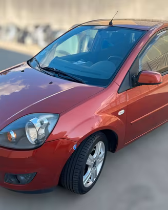 Ford Fiesta 5p 1.2 - ANCHE PER NEOPATENTATI