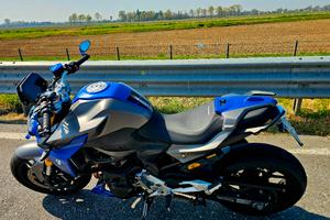 Bmw f900r UNICA